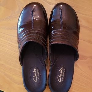 Clarks clogs